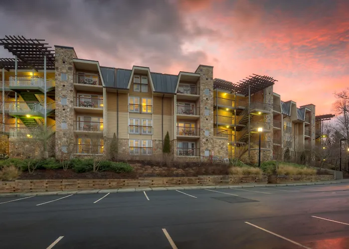 Lantern Lodge Asheville Biltmore Village